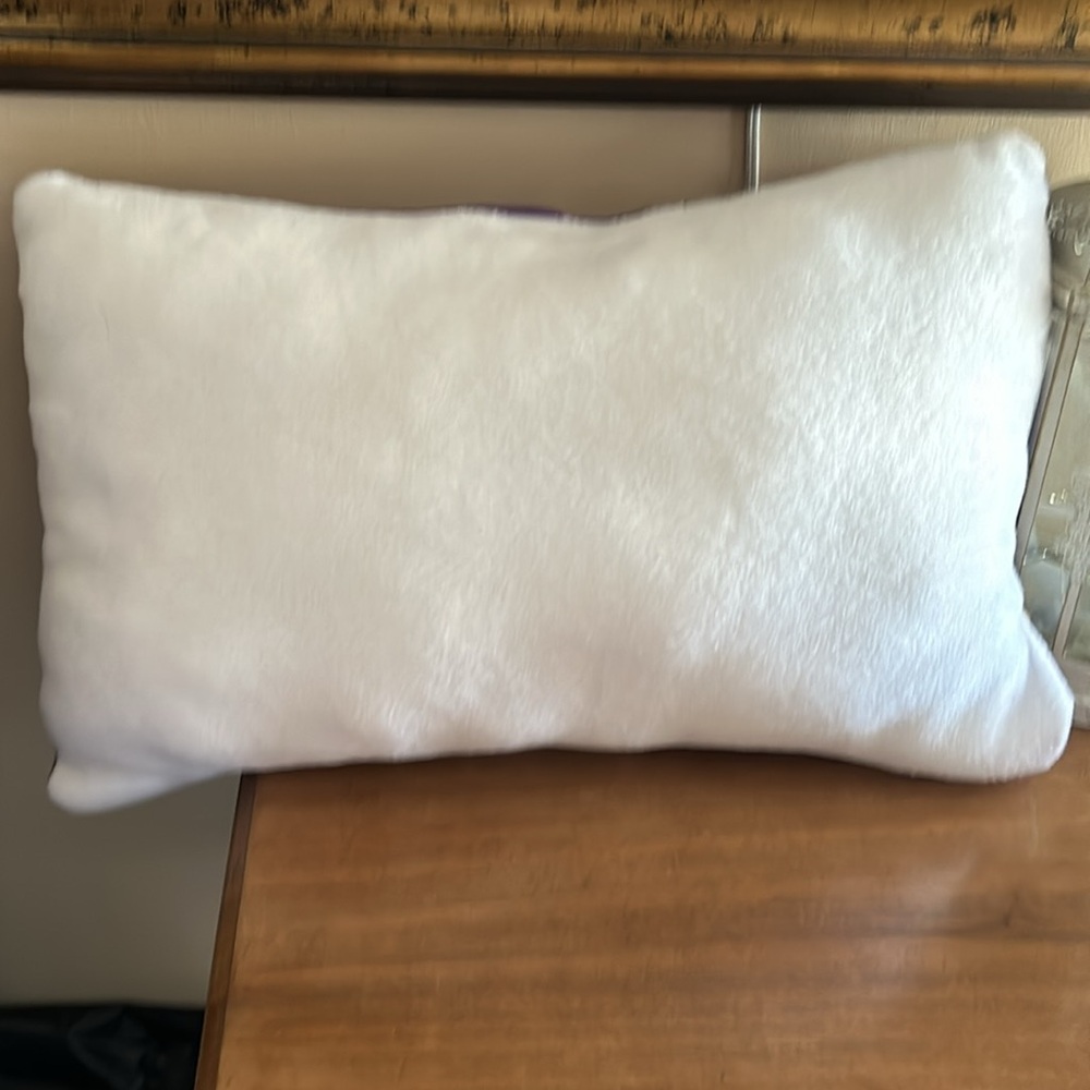 Vikings throw pillow - Picture 2 of 2